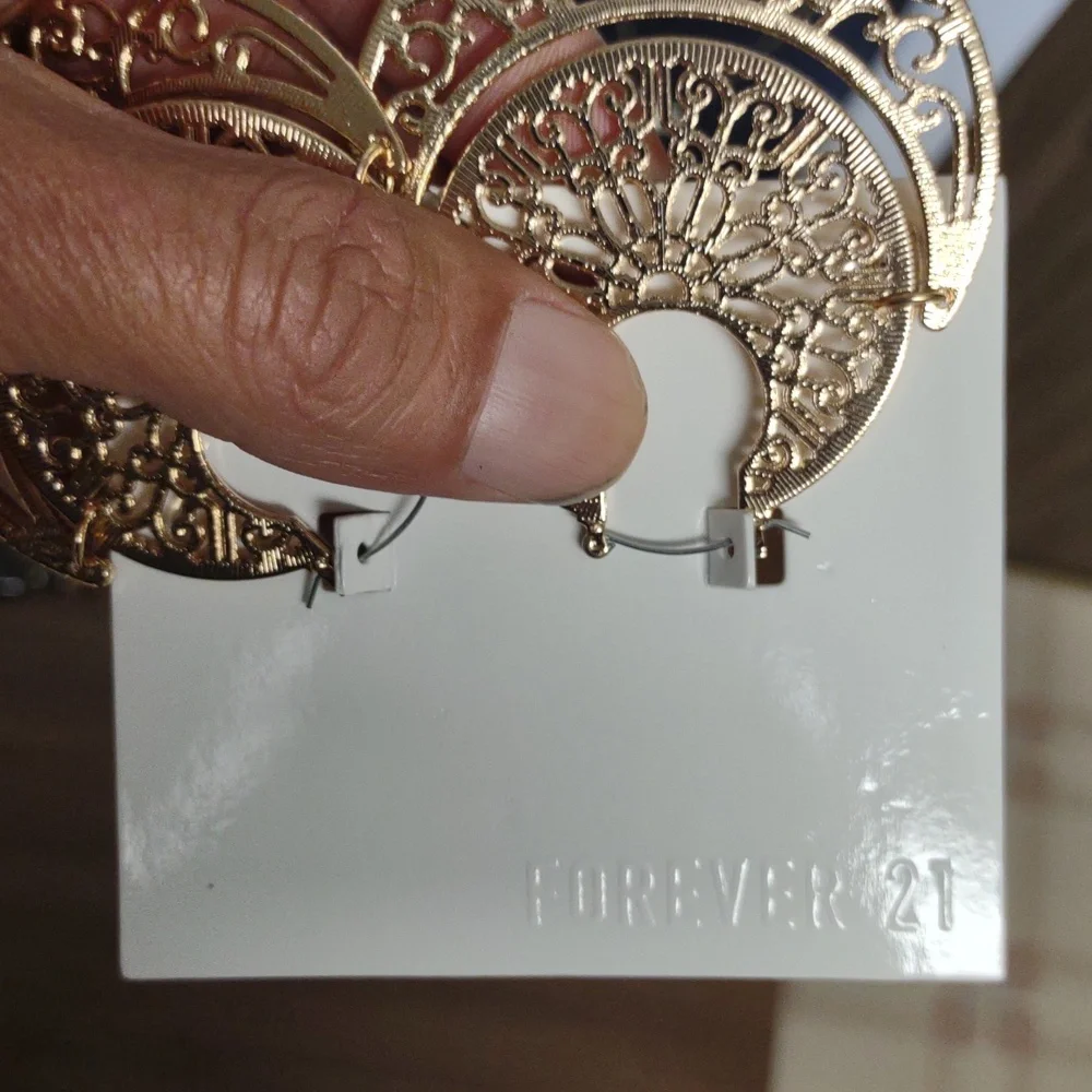 Forever 21 Gold Filigree Statement Earrings - Picture 2 of 2